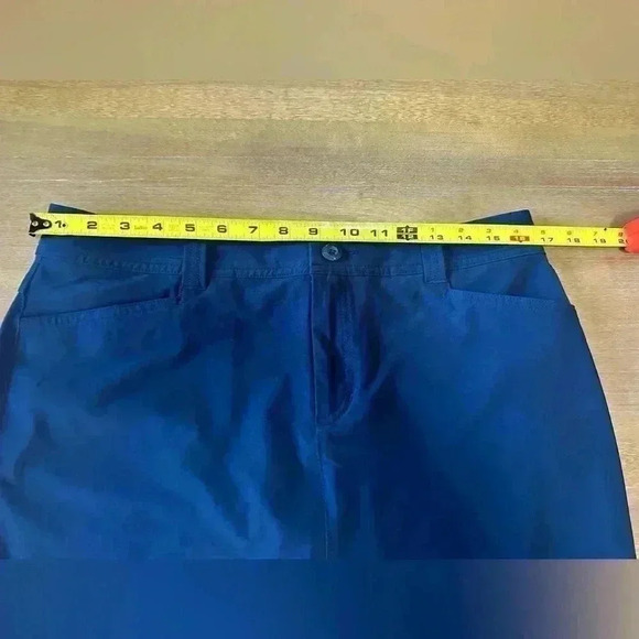 Eddie Bauer shirt with attached shorts - Picture 2 of 8